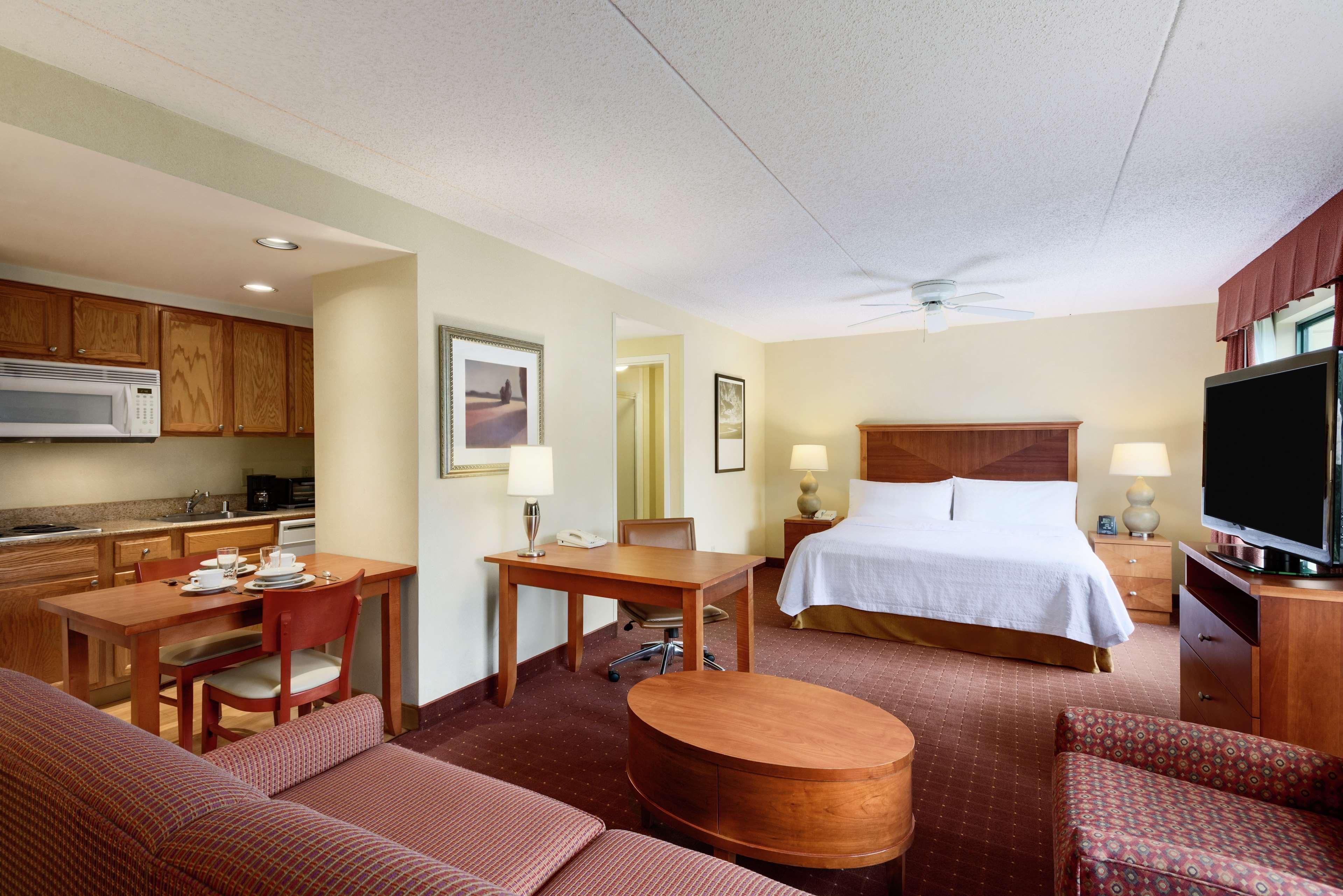 Homewood Suites By Hilton Newark-Wilmington South Area Exterior photo